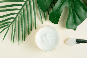 6 beneficii ale utilizării produselor cosmetice bio-naturale