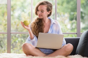 10 Sfaturi care te vor ajuta să mănânci mai sănătos în 2021