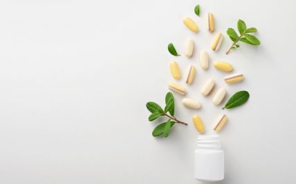 Suplimente Alimentare Esențiale pentru a Saluta Primăvara cu Vitalitate