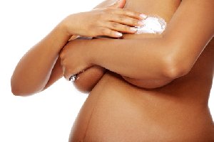 Cum sa îngrijim sânii în timpul sarcinii