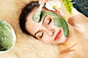 Prepară o mască de față cu Spirulină!